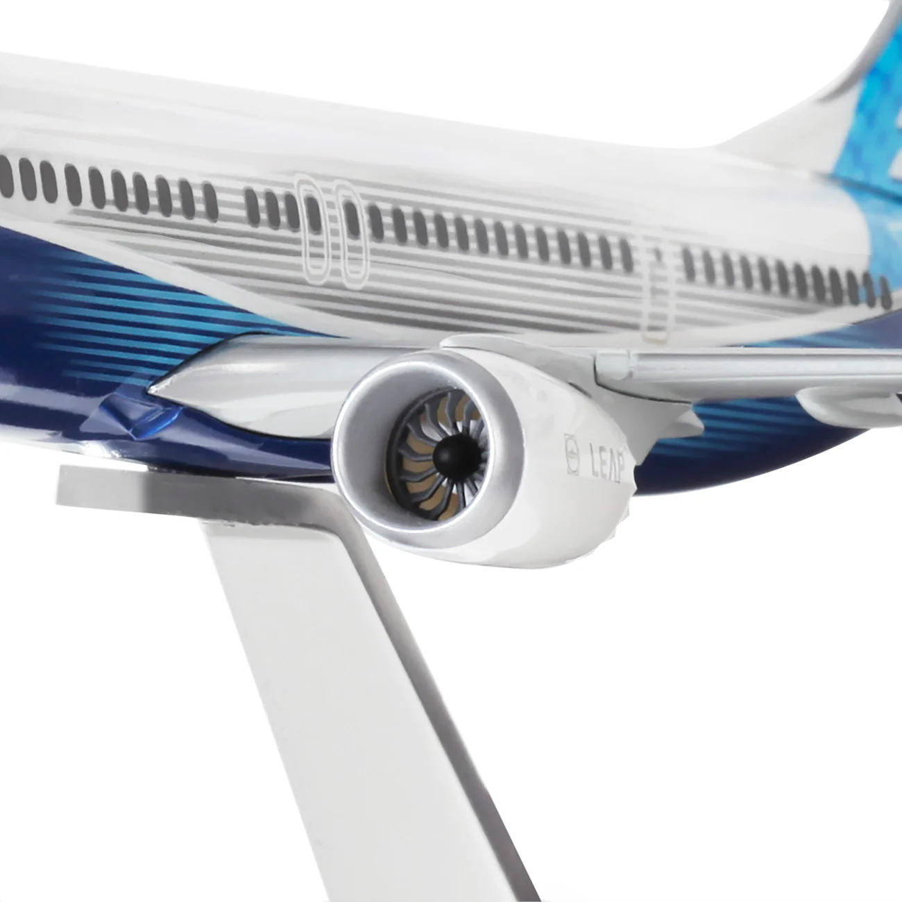 Boeing 737 MAX 10 Plastic 1:200 Model - Image 2