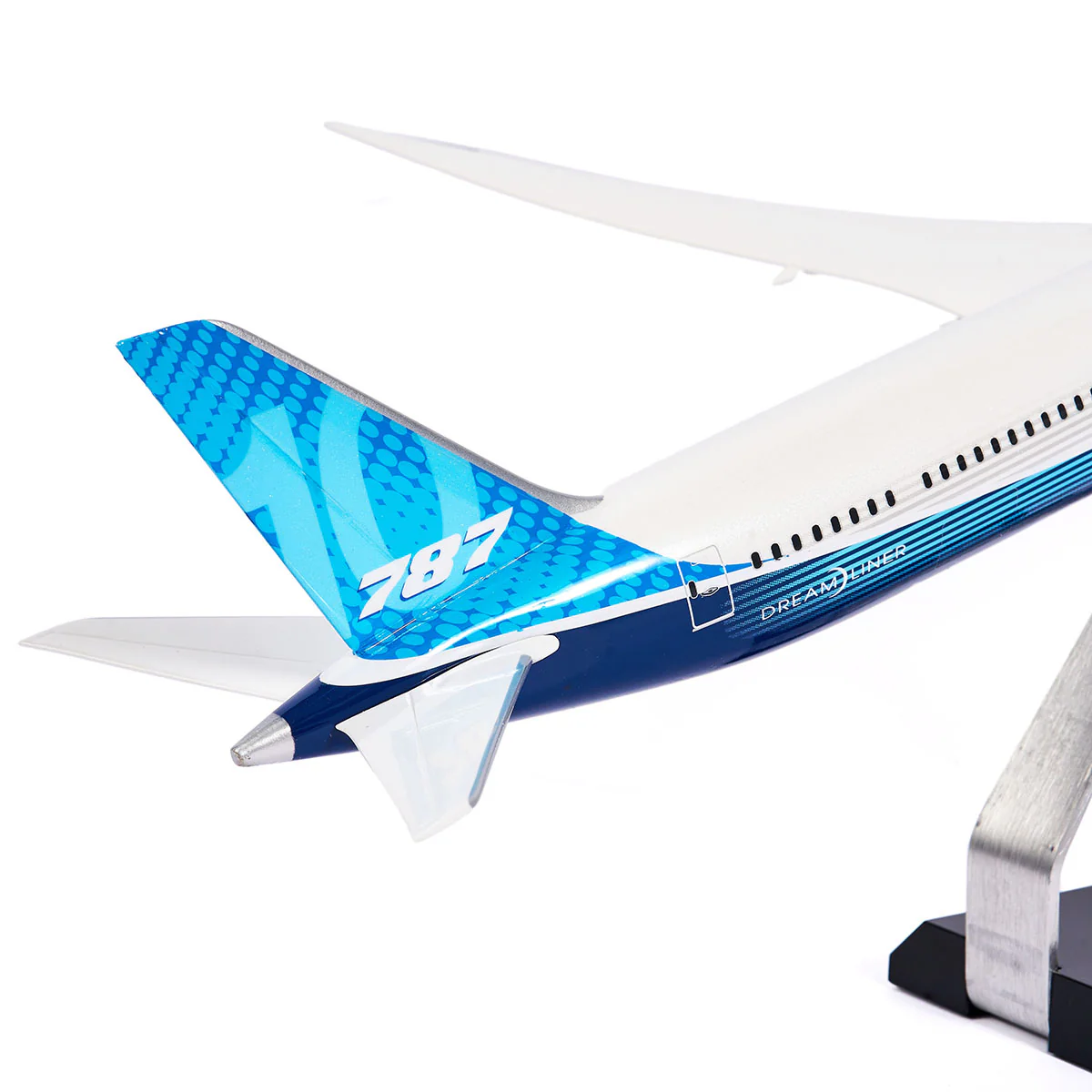 Boeing Unified 787-10 Dreamliner Plastic 1:144 Model - Image 6