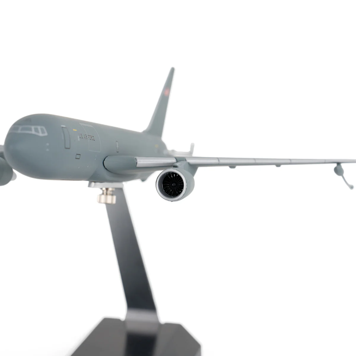 Boeing KC-46A Pegasus 1:200 Model - Image 3