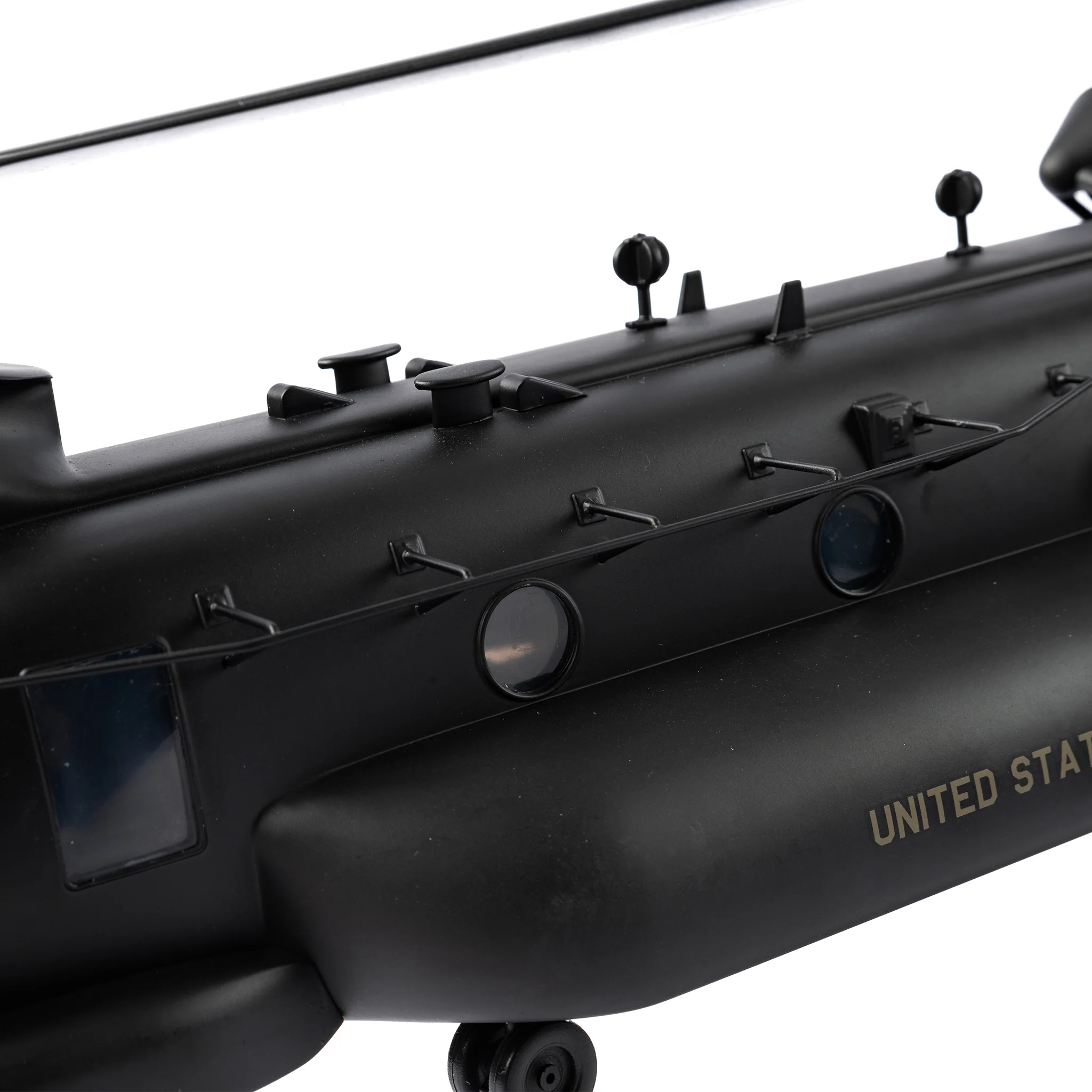 Boeing MH-47 Special Ops 1:40 Model - Image 6