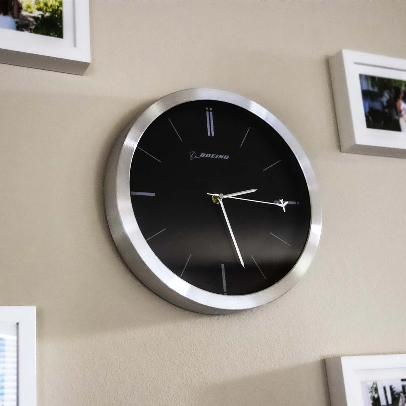 Boeing Rotating Plane Clock - Image 4