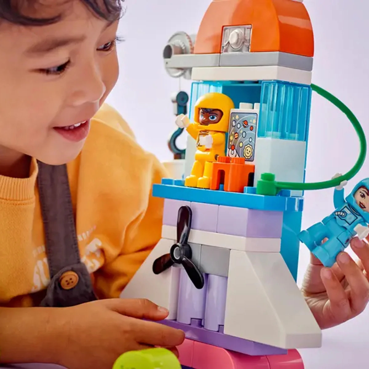 LEGO® DUPLO 3-in-1 Space Shuttle Adventure - Image 2