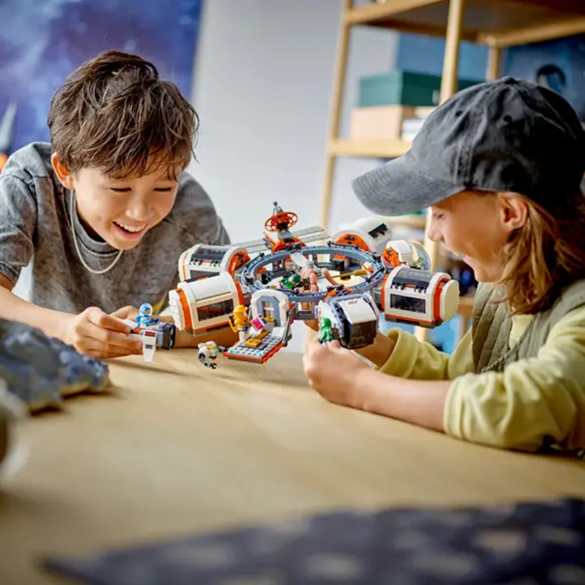 LEGO® Modular Space Station - Image 2
