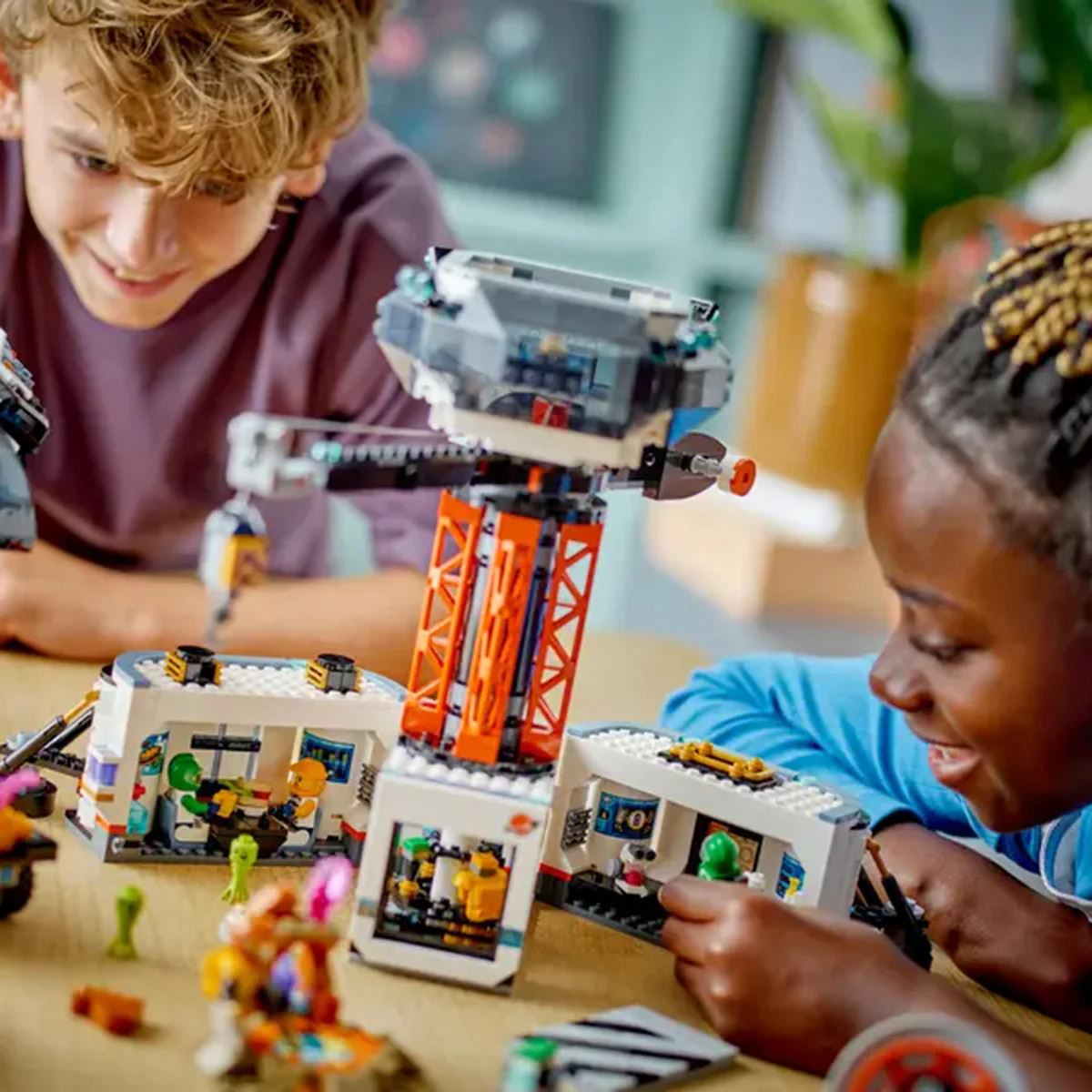 LEGO® Space Base and Rocket - Image 2
