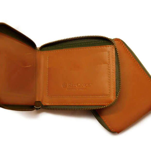 Red Canoe Boeing Airplane Logo Wallet - Image 2